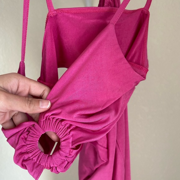 Flounce London Petite satin cut out flared jumpsuit in hot pink ASOS UK size 12 - Picture 4 of 5